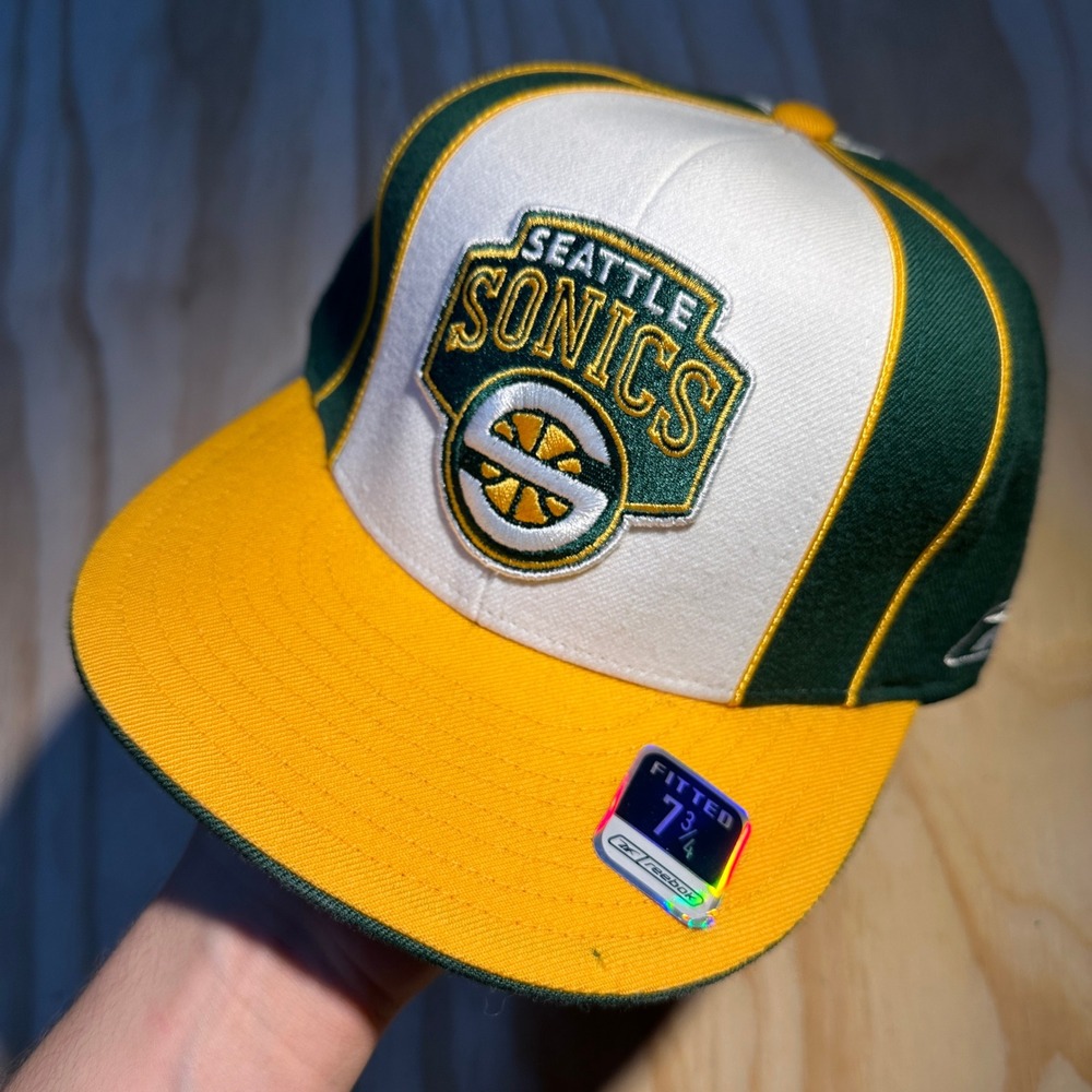 Reebok Seattle SuperSonics NBA Fitted Hat 7 3/4 Green Yellow Wool Cap